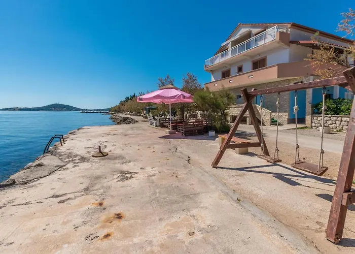 شقة 1 Bedroom Amazing In Neviđane