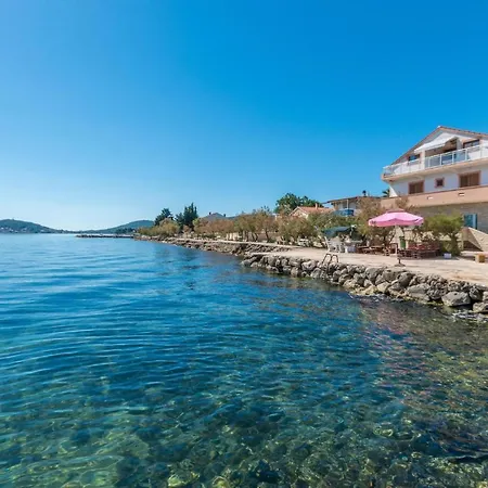 1 Bedroom Stunning In Neviđane