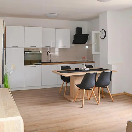 아파트 1 Bedroom Stunning In Neviđane